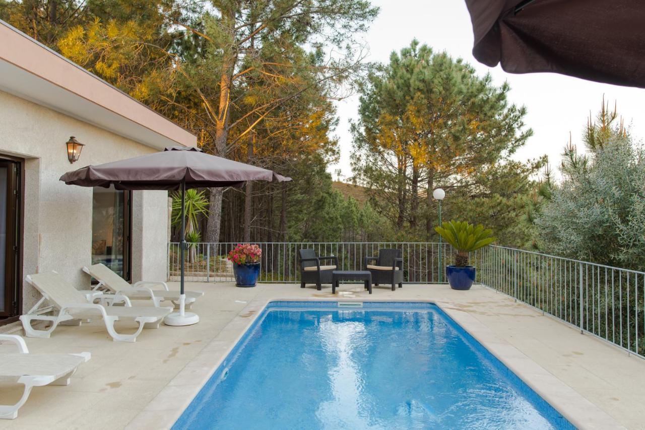 Deville Luxury Retreat Каминя Екстериор снимка