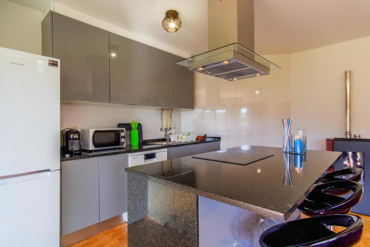 Deville Luxury Retreat Каминя Екстериор снимка